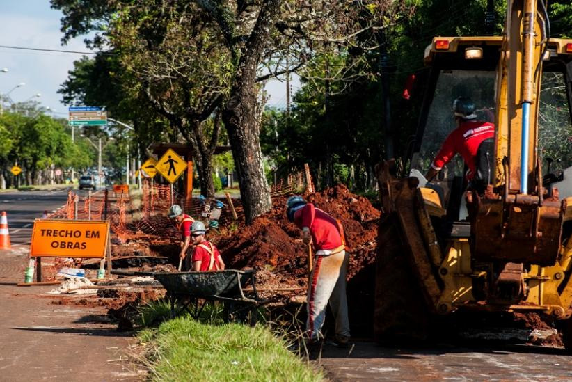 Obra De Ciclovia Interdita Trecho Da Avenida Tancredo Neves H2FOZ