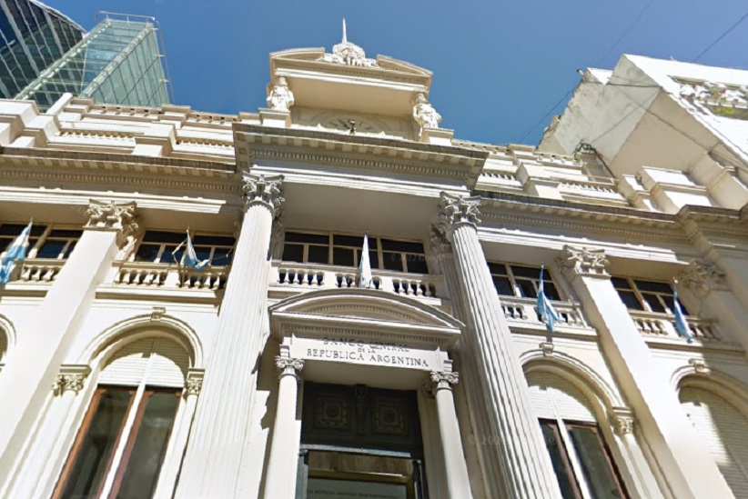 Fachada do Banco Central da Argentina, em Buenos Aires. Imagem: Google Street View.