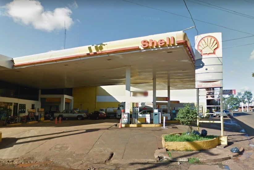 Posto com bandeira Shell à entrada de Eldorado, município ao sul de Puerto Iguazú. Imagem: Google Street View