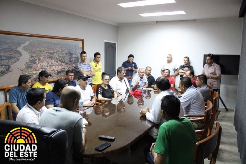 Panorama da reunião ocorrida na sede da prefeitura de Ciudad del Este. Imagem: Gentileza/Prefeitura de Ciudad del Este