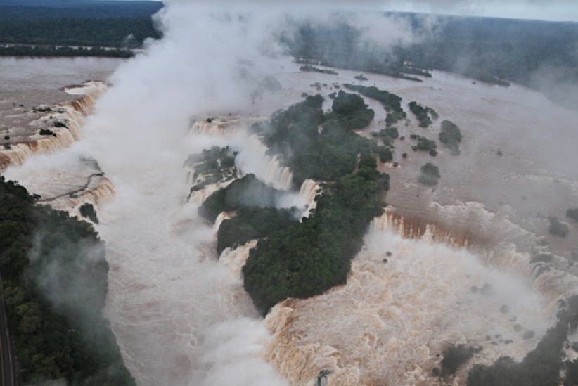 Cataratas do Iguaçu em junho de 2014, em registro do fotógrafo Marcos Labanca para o H2FOZ