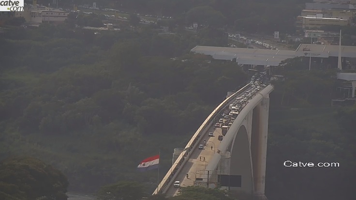 Imagem da câmera da Catve às 9h09, com liberação parcial do tráfego