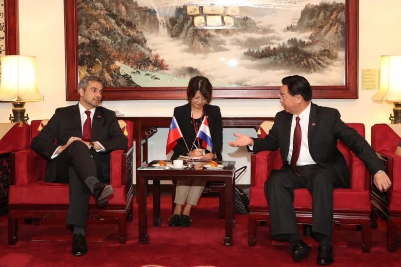 Mario Abdo Benítez durante visita a Taiwan, em 2018. Imagem: Gentileza/Presidência do Paraguai