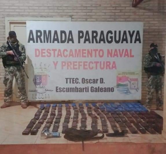 Carregamento foi recolhido e levado à Base Naval. Foto: Gentileza/Armada Paraguaya