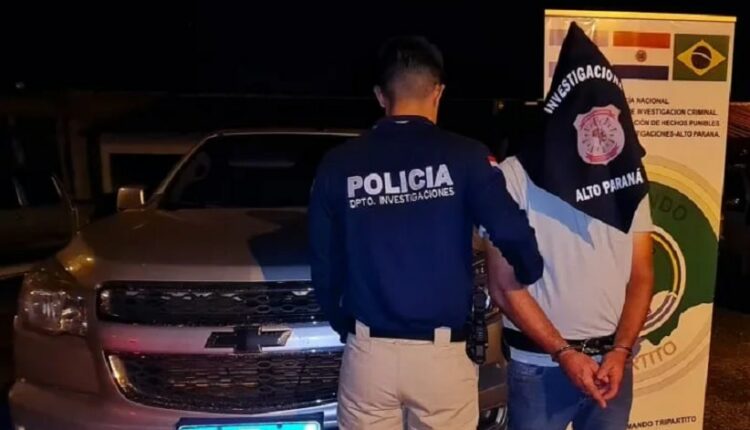Brasileiro apresentou documento de identidade paraguaia ao ser abordado pelos policiais. Imagem: Gentileza/Polícia Nacional
