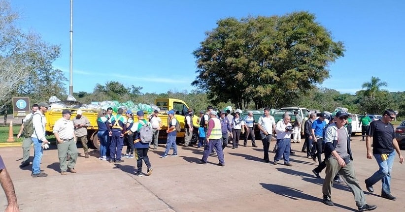 Materiais recolhidos foram suficientes para encher quase três veículos. Foto: Gentileza/Parque Nacional Iguazú