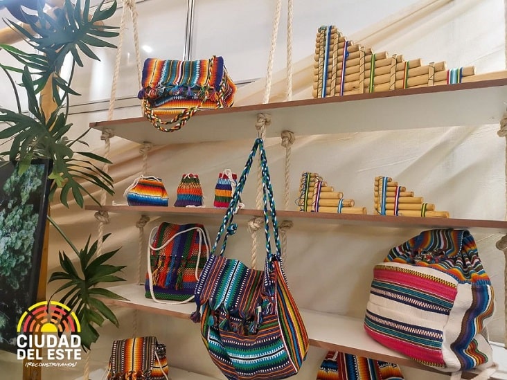 Produtos foram confeccionados por artesãos de duas comunidades indígenas do Paraguai. Foto: Gentileza/Prefeitura de Ciudad del Este 