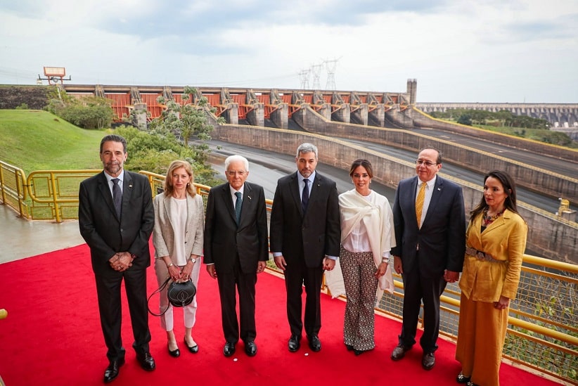 Fotografia oficial no mirante da margem paraguaia do Rio Paraná. Foto: Andrés Zárate/Itaipu Binacional