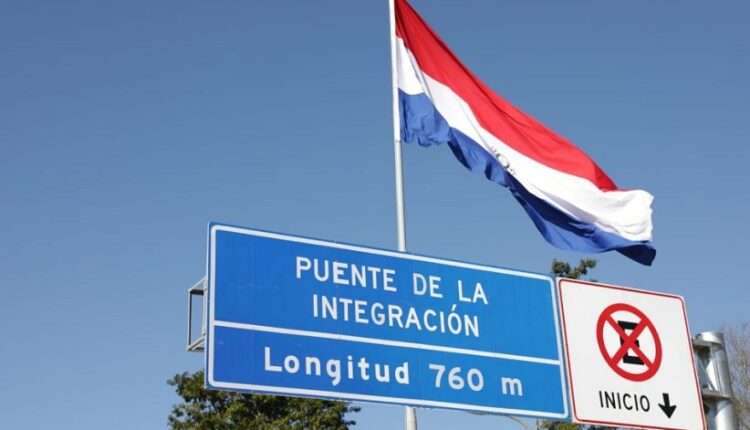 Sinalização na cabeceira paraguaia da Ponte da Integração. Foto: Gentileza/Presidência do Paraguai