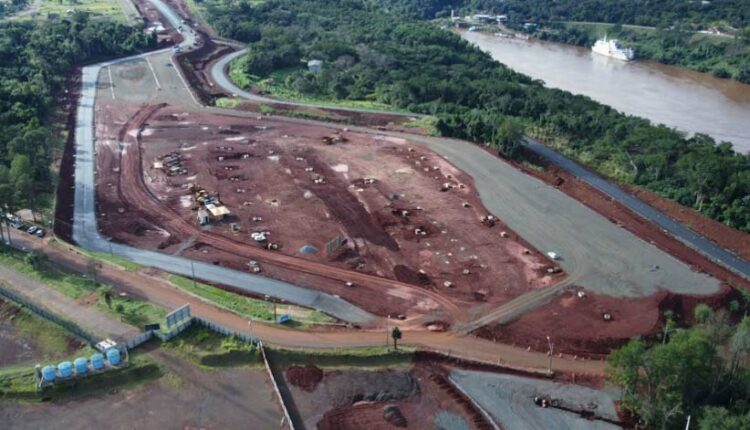 No lado brasileiro, rodovia Perimetral Leste está com 24,7% de conclusão, conforme boletim de julho do Departamento de Estradas de Rodagem do Paraná. Foto: Gentileza/DER-PR
