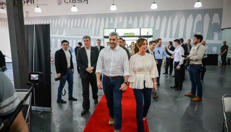 Marito e a primeira-dama acompanharam a inauguração de um centro de tecnologia no PTI, lado paraguaio. Foto: Gentileza/Presidência da República