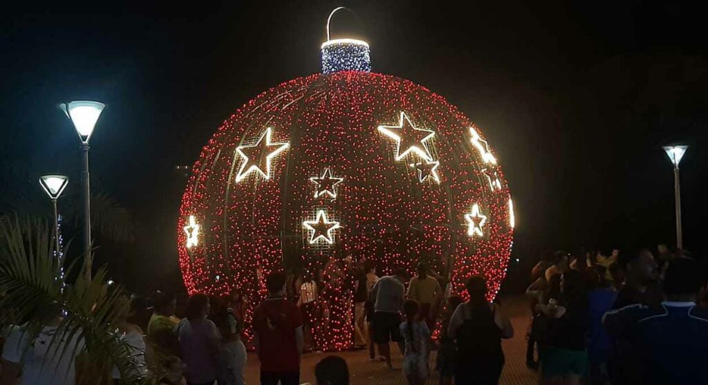 Edição de 2022 do Natal Sustentável atraiu grande público a locais como as margens do Lago da República. Foto: Gentileza/Prefeitura de Ciudad del Este