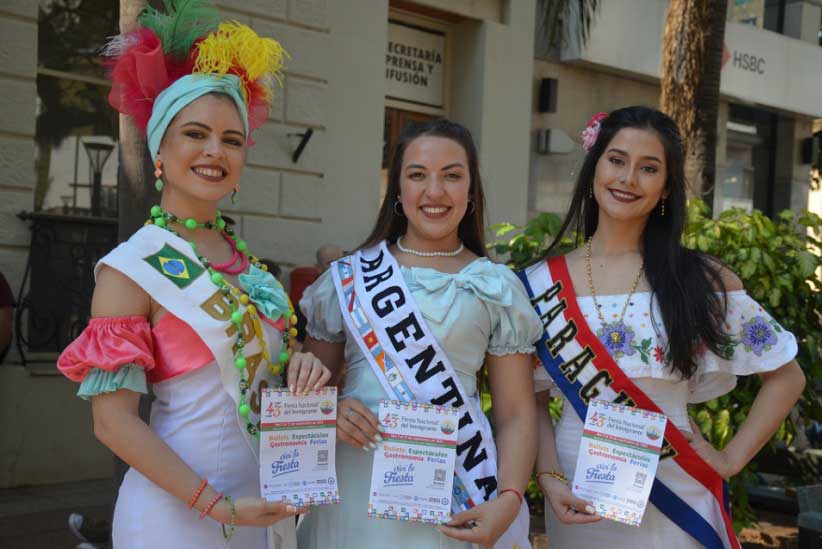 Candidatas do Brasil, Argentina e Paraguai no concurso de Rainha da Festa do Imigrante. Foto: Gentileza/Fiesta Nacional del Inmigrante