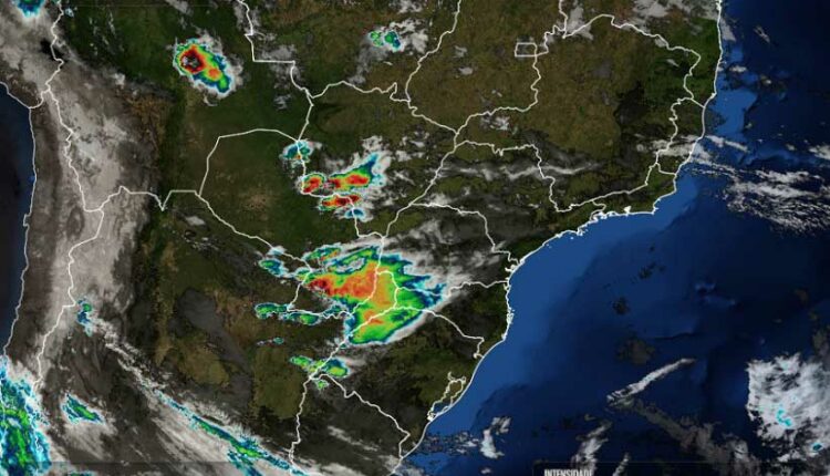 Meteorologia emite alerta de tempestade para Foz do Iguaçu