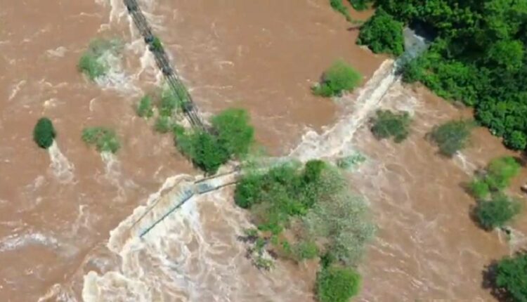 Trilha até o mirante argentino da Garganta do Diabo tem 1.100 metros de extensão. Imagem: Reprodução/APN/Iguazú Argentina