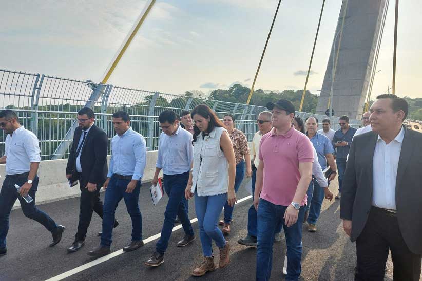 Ministra Claudia Centurión esteve na Ponte da Integração na semana passada. Foto: Gentileza/MOPC