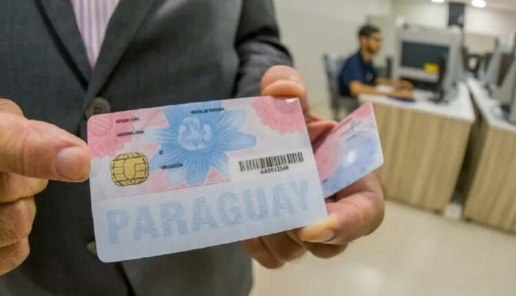 Versão física da cédula de identidade passou recentemente por modificações no Paraguai. Foto: Gentileza/Agência Pública IP Paraguay