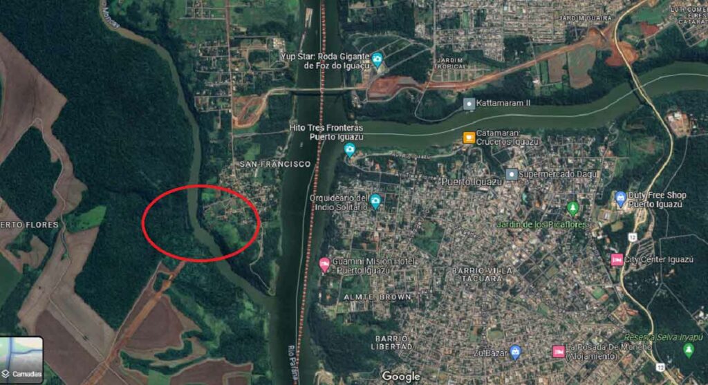 Local de instalação da futura ponte, conforme imagem de satélite do serviço Google Maps.