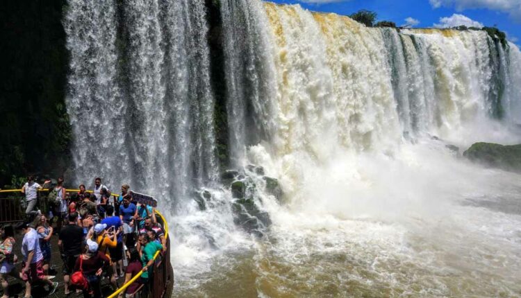 Parque Nacional do Iguaçu está aberto diariamente, com várias opções de passeios. Foto: Christian Rizzi/Urbia Cataratas (Arquivo)