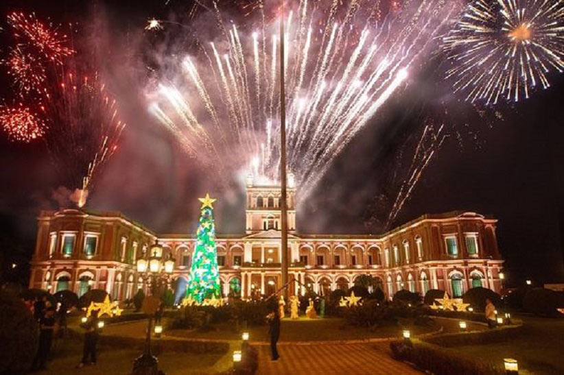 Decoração natalina no Palácio de López, em Assunção. Foto: Gentileza/Presidência do Paraguai