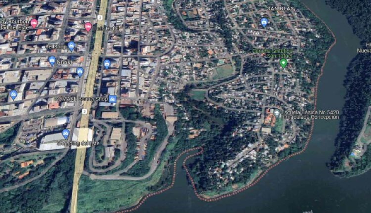 Foz do Arroio Acaraymí fica entre a Ponte da Amizade e a desembocadura do Rio Acaray. Imagem: Google Maps