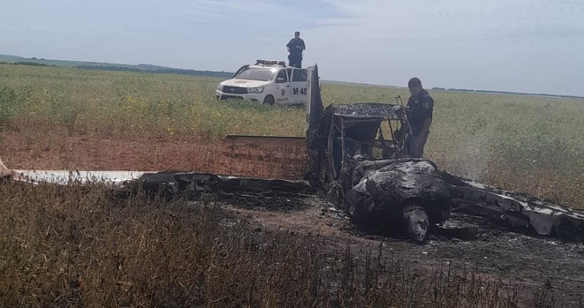 Monomotor foi completamente destruído pelas chamas. Foto: Gentileza/Polícia Nacional do Paraguai