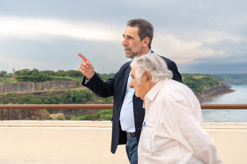 Enio Verri, diretor-geral brasileiro, recebeu o visitante uruguaio. Foto: Sara Cheida/Itaipu Binacional