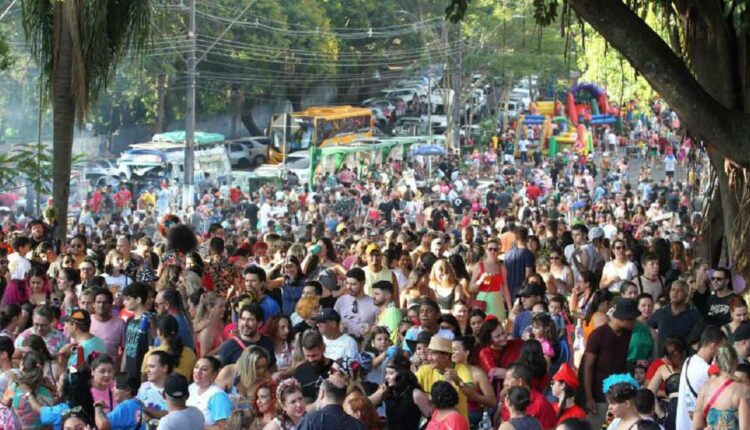 Praça da Paz receberá o carnaval de rua organizado pela Fundação Cultural de Foz do Iguaçu. Foto: Christian Rizzi/Agência Municipal de Notícias